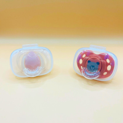 Hộp Đựng Ty Ngậm Trong Suốt Tommee Tippee - Loại Đơn, Đựng Được 1 Ty Ngậm Bất Kỳ