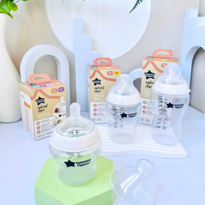 Bình sữa ty siêu mềm tự nhiên Tommee Tippee Natural Start 260ml, núm ty đi kèm 3-6 tháng (bình đôi)