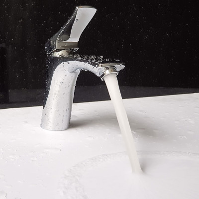 Vòi lavabo nóng lạnh Eurolife EL-1002S (Trắng bạc)