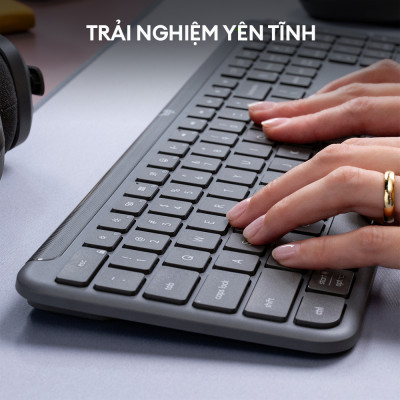 Bàn phím không dây mỏng Logitech Signature K950 - Hàng Chính Hãng