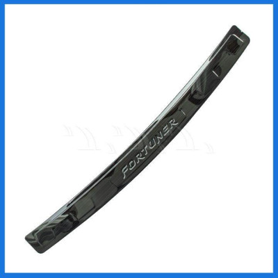 Ốp chống trầy cốp trong ngoài Fortuner 2017-2023 vân titan