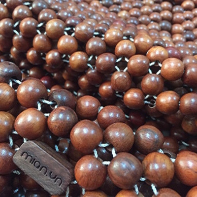 Đệm Lót Ghế Xe Ô Tô Hạt Gỗ Hương Đỏ Hạt 1.2m ( hình thật )