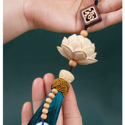 Khánh Liên Hoa Trang Trí Xe Hơi , Dây Treo Sen Gỗ Hoàng Dương Trang Trí Ô Tô