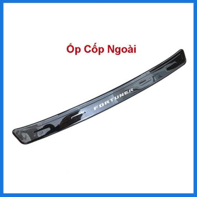 Ốp chống trầy cốp trong ngoài Fortuner 2017-2023 vân titan
