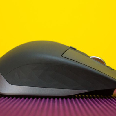 Chuột không dây Bluetooth Logitech MX Master 2s - form to, dùng mọi bề mặt, con lăn Hyperfast, sạc nhanh USB-A, phù hợp Mac/ Laptop - Hàng chính hãng