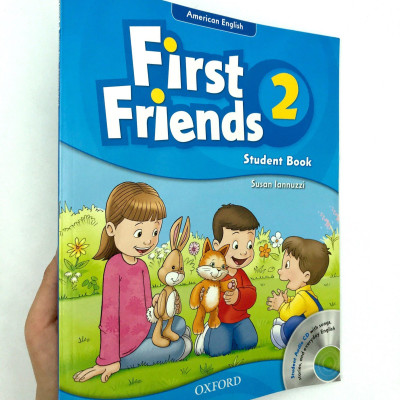 First Friends 2 Student Book and Audio CD Pack (American Edition)