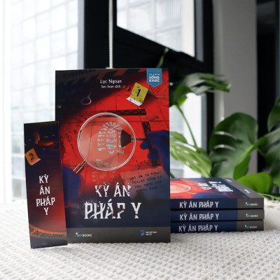 Sách - Kỳ Án Pháp Y - Mật Mã Tử Vong - Chuyện Chưa Kể Sau Cánh Cửa Phòng Pháp Y - AZ Việt Nam
