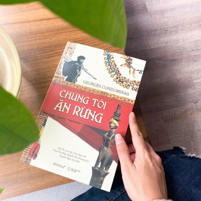 Sách - Chúng Tôi Ăn Rừng