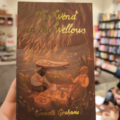 Sách - The Wind in the Willows by Kenneth Grahame - Classics/ Fiction /Childrens in English