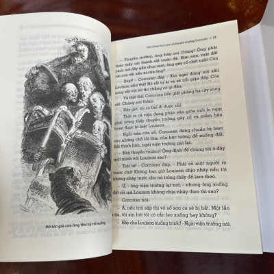 (Tủ sách Đời người) (Có hình minh họa)  CUỘC PHIÊU LƯU CỦA THUYỀN TRƯỞNG CORCORAN - Alfred Assollant – Mai Hương dịch – Omegaplus - NXB Văn Học (Bìa mềm)
