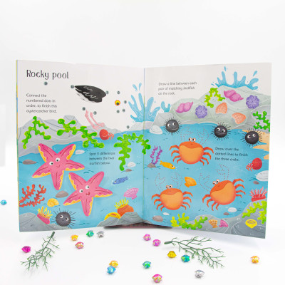 Sách tiếng anh tương tác cho bé Wipe-Clean Seashore Activities