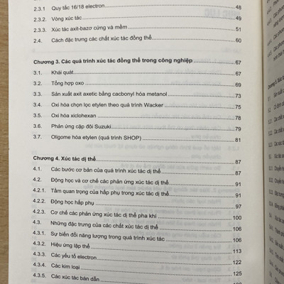 Xúc tác hóa dầu