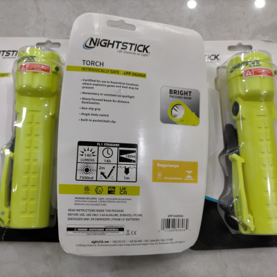 Đèn Pin Chống Cháy Nổ Nighstick code XPP- 5420GA, 140LUMEN, Sử Dụng 3 Pin AA, Màu Xanh Chuối