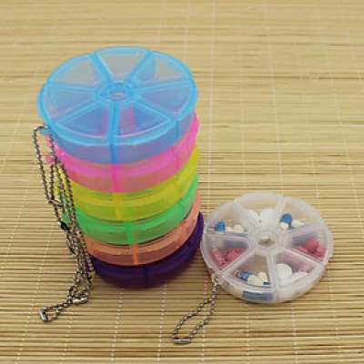 Hộp Nhựa Chia Thuốc 7 Ngăn Có Móc Khóa