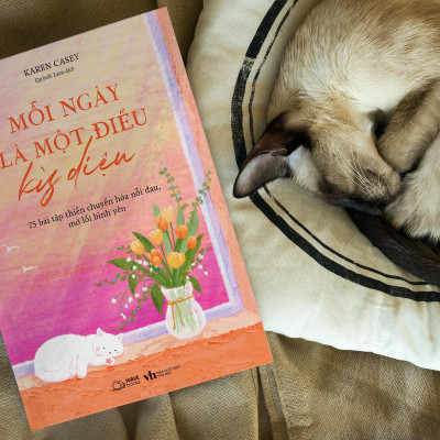 Sách - Mỗi Ngày Là Một Điều Kỳ Diệu - 75 Bài Tập Thiền Chuyển Hóa Nỗi Đau, Mở Lối Bình Yên