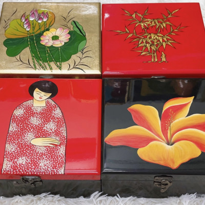 Hộp Trang Sức Sơn Mài Cao Cấp size 20x20 cm