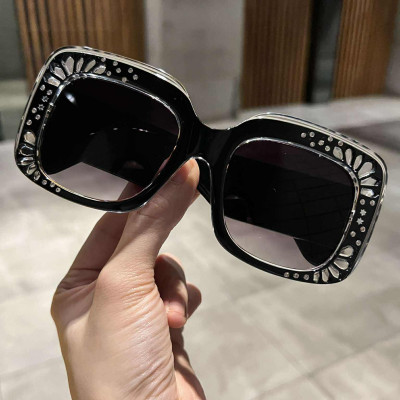 Kính râm nữ Mắt vuông đính đá lấp lánh cao cấp