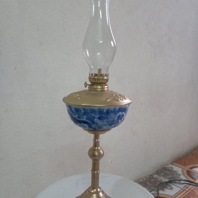 Đèn thờ dầu men lam vẽ Rồng Phượng bọc đồng gốm sứ Bát Tràng  