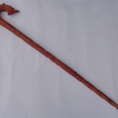 Gậy chống cho người già KT 90CM - Đầu thân chạm rông gỗ hương tự nhiên