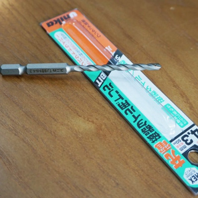 Vít bê tông 5mm đầu bằng F545 & Mũi khoan gạch men 4.3mm đuôi lục giác Unika (Không cần tắc kê nhựa)