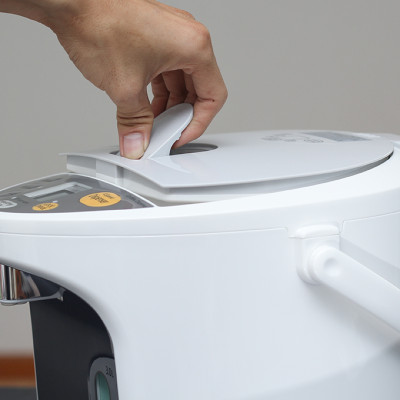 Bình Thủy Điện Panasonic NC-HU301PZSY - Xuất xứ Thái Lan - Dung tích 3L - Công suất 875W - Ruột bình Carbon Binchotan - Điều khiển điện tử - Cách nhiệt U-VIP - Bảo Hành 12 Tháng - Hàng Chính Hãng