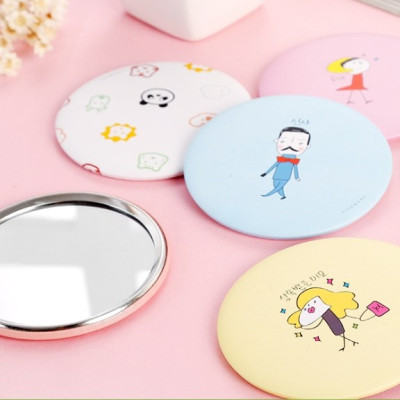 Combo 6 gương mini cầm tay hoạt hình (mẫu ngẫu nhiên)