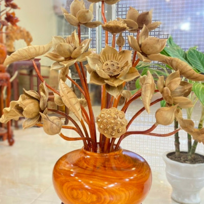 Combo kệ chân đế và 2 bình hoa sen 26 cành ,phong thủy ,trang trí phòng khách ,phòng thờ  đẹp long lanh ,bình cắm hoa gỗ hương đỏ ,hoa lá gương gỗ ngọc am để mộc thơm phức 