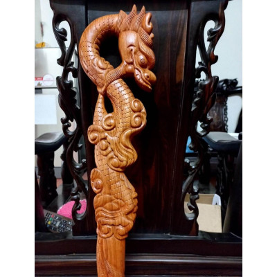 Gậy gỗ đầu rồng nguyên khối gỗ hương -kt 90 x 13 Hàng chính hãng DAICAT