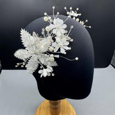 Cài tóc cô dâu hoa ren đính đá mẫu mới t9/2024