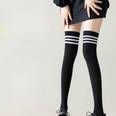 Tất Đùi Dày Dặn Qua Đầu Gối Dễ Thương Coplay Hàn Quốc Sọc Trắng Đen