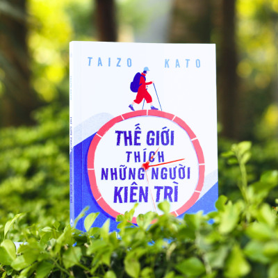 Sách - Thế Giới Thích Những Người Kiên Trì