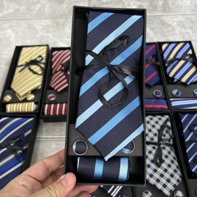 Cà vạt nam quà tặng cho người thân Noel và năm mới 2022 Giangpkc hộp dài