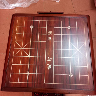 Bàn cờ tướng giải trí ,chân cuốn thư ,có ngăn kéo bằng gỗ hương kt 50×56×8cm 