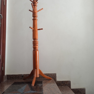 Cây treo đồ bằng gỗ NH HOME cỡ to 9 móc màu nâu nhạt 