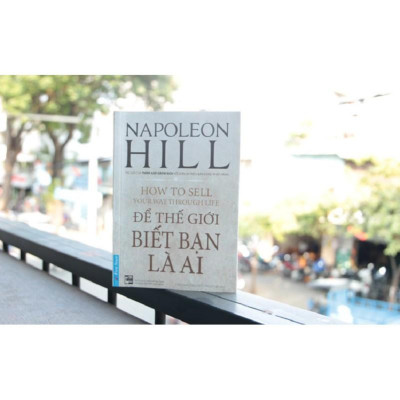 Sách-Để Thế Giới Biết Bạn Là Ai - First News