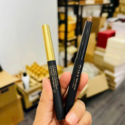 Bút Màu Mắt Ohui Real Color Eye Shadow Stick