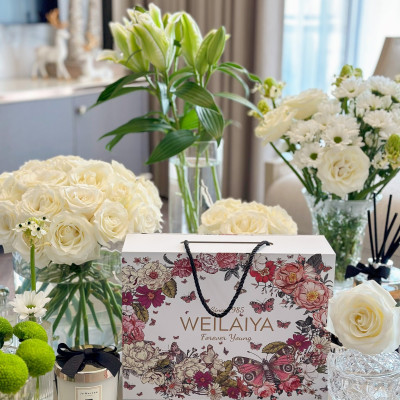 Set quà tặng cao cấp WEILAIYA: Combo Sữa tắm Hoa Hồng và Kem body dưỡng da ban ngày có chống nắng