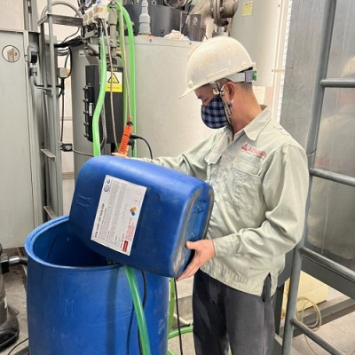 Hóa chất tẩy rửa cáu cặn lò hơi