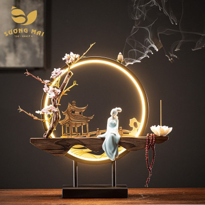 Tháp trầm hoa đào hồ vương đình