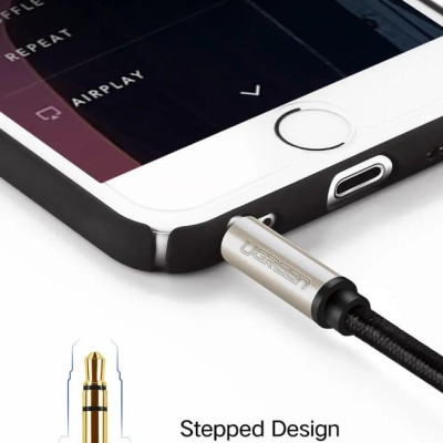 Ugreen UG40783AV125TK 5M màu Đen Cáp âm thanh 2 đầu 3.5mm dương đầu bọc kim loại cao cấp - HÀNG CHÍNH HÃNG