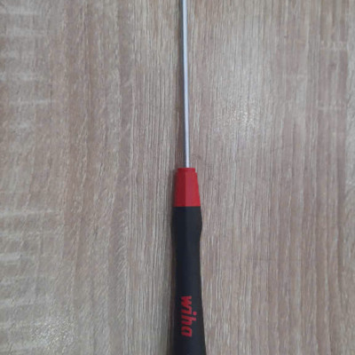  Tua vít đầu dẹp Wiha 42395 (3 x 100 x 200) Tua vít đầu dẹp Wiha 42395 (3 x 100 x 200)