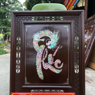 Tranh chữ phúc rồng hóa  khảm ốc đỏ kết hợp với vỏ bào ngư kt 60×50cm