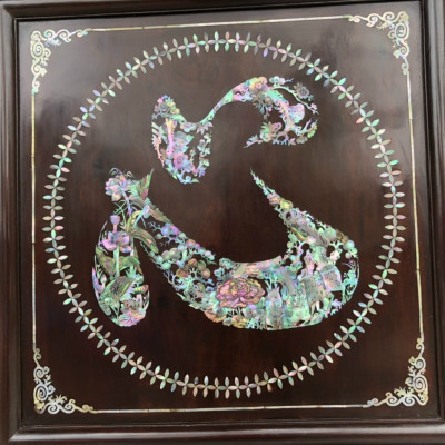 Tranh treo tường gỗ gụ kết hợp khảm ốc đỏ kt 81×81×4.5cm