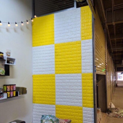 Bộ 5 Tấm Xốp Dán Tường 3D Giả Gạch Vàng Đậm 70cmx77cm