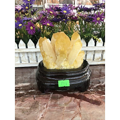 Trụ đá phong thủy tinh thể thạch anh vàng