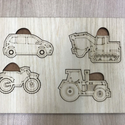 BẢNG TÔ MÀU BẰNG GỖ