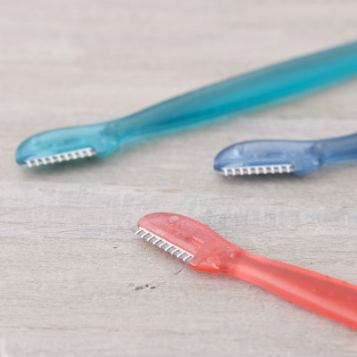 Dao Cạo Lông Mày Cán Dài Dành Cho Nữ Kai Eyebrow Razor EBR-3P (Set 3 Cây) - 00875