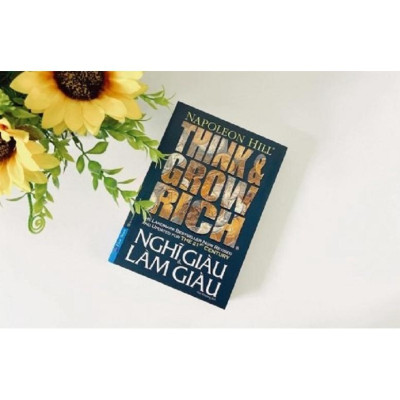 Combo Đằng sau một quyết định lớn + Nghĩ giàu và làm giàu Bản Quyền