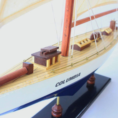 Mô hình thuyền buồm Columbia (trắng - xanh dương)