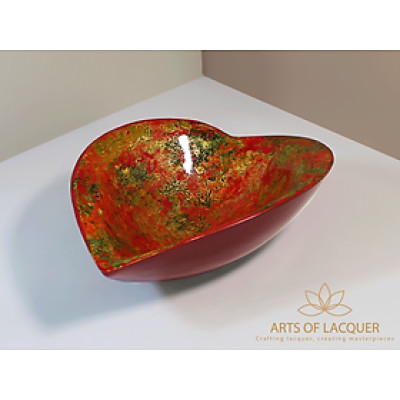 Bát Sơn Mài Hình Trái Tim Thả Hoa Nổi